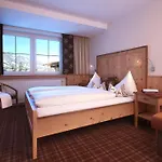 & Garni Knauer Mayrhofen