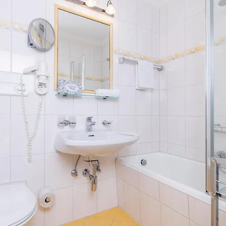 & Garni Knauer 3* Mayrhofen