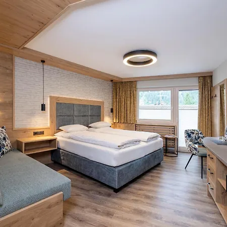 Hotel & Garni Knauer Mayrhofen