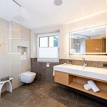 Hotel & Garni Knauer 3*
