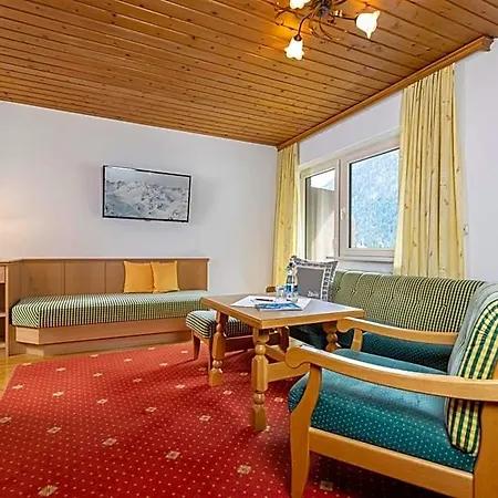 & Garni Knauer Hotel 3*