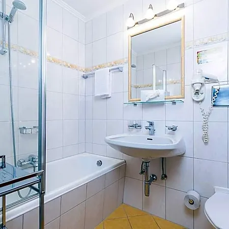 & Garni Knauer 3*