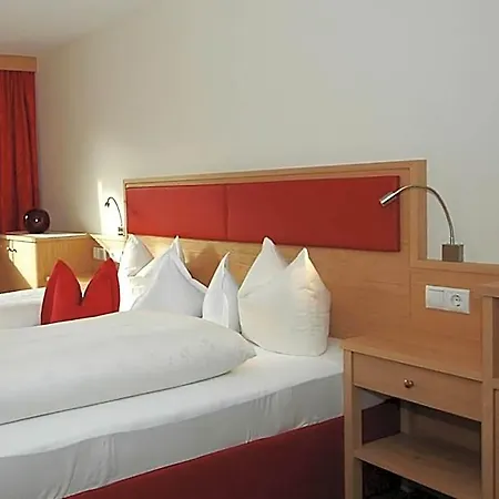 & Garni Knauer Hotel