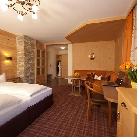 Hotel & Garni Knauer Mayrhofen