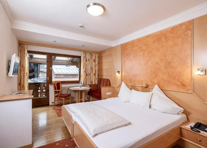 & Garni Knauer Hotel